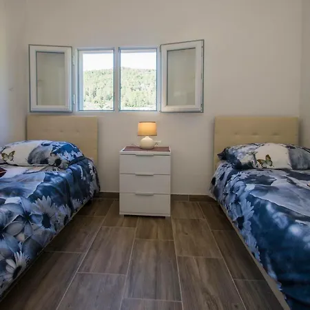 Ferienhaus Eco Friendly Maja *